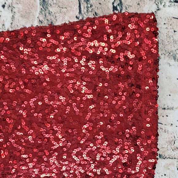 Bisou Bisou| NWT Luxe Glam Red Sequin Festive Party Tank Top - Picture 6 of 9